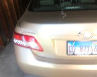 2010 TOYOTA CAMRY $7000 , 78k miles rear panel passenger side scratch and passenger side mirror replaced with wrong color