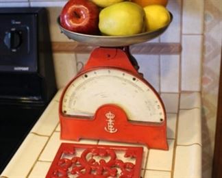 Vintage scale