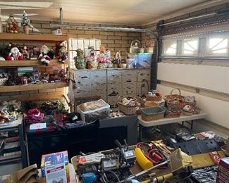 Garage full of tools, lockers, christmas