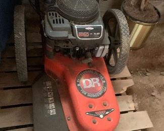 DR TRIMMER MOWER
