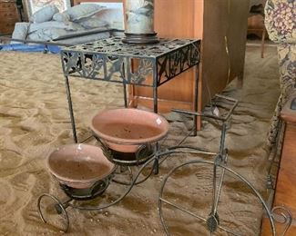 POTTERY IN IRON BIKE GARDEN ART