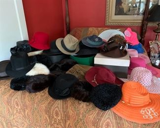 Assorted Vintage Men's and Ladies Hats 
