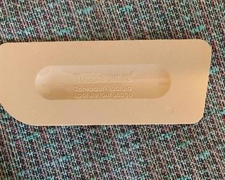 Tupperware Spreader