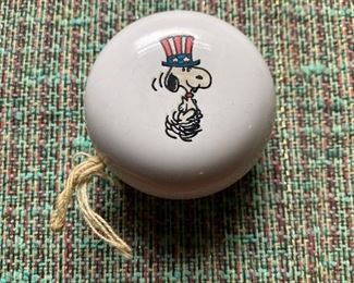 Vintage Patriotic Snoopy Yo Yo