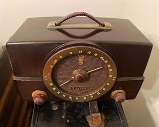 Zenith Tube Radio
