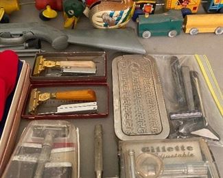 Vintage Razors (Gillette and more)