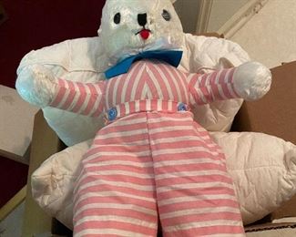 Vintage Gund Easter Bunny (Excellent Condition)