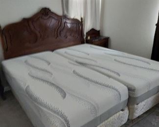 Tempur pedic bed