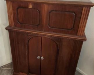 Vintage bar