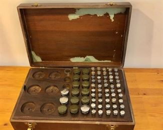 $75 - Vintage specimen jar box 