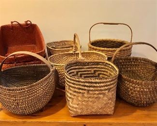 Overview  each woven baskets 