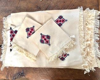 $40 Embroidered design placemats and napkins 