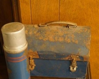 Vintage Keapsit Thermos and lunchbox