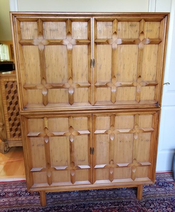 Mid-Century Drexel Heritage Cabinet