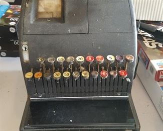 National Cash Register Model 121(4)