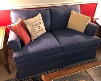 Ethan Allen “Traditional Classics”
Loveseat