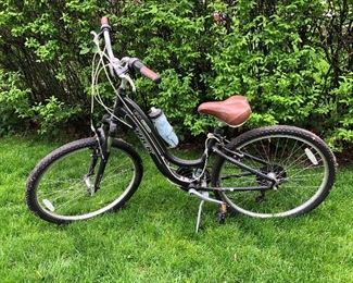 Women’s Trek Navigator