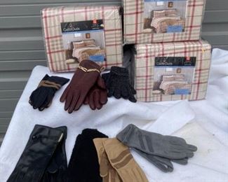 Gloves and Cuddle Duds Sheets