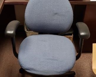(2) Steelcase Blue Jean Style Padded Fabric Adjustable Armchairs on Wheels $95 ea $175 for 2