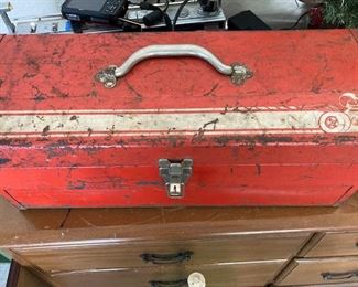 vintage 1970's toolbox