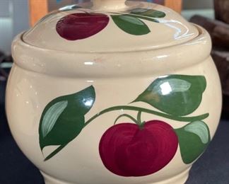 Watt Pottery 21 Cookie Jar 8in H x 8in diameter