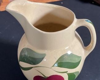 Watt Pottery 16 Pitcher Apple 6.75x5.5x6.5in HxWxD