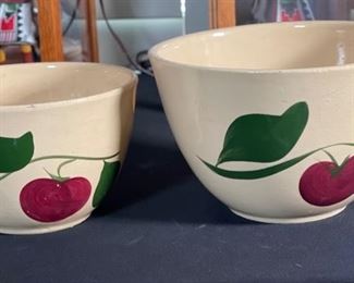 2pc Watt Pottery 64 & 65 Apple Mixing Bowls 2 Leaf Lg: 5.5in H x 9in diameter