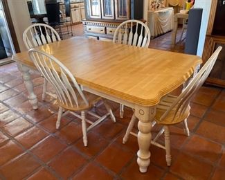 Country Maple Farmhouse Dining Table w/ 4 Chairs 30x41x58-75in HxWxD