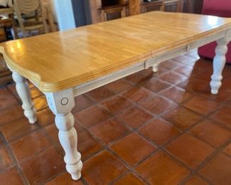 Country Maple Farmhouse Dining Table w/ 4 Chairs 30x41x58-75in HxWxD