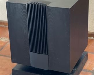 LINN Subwoofer AV 5150 Active Isobarik Bass Speaker 25x19x19in HxWxD