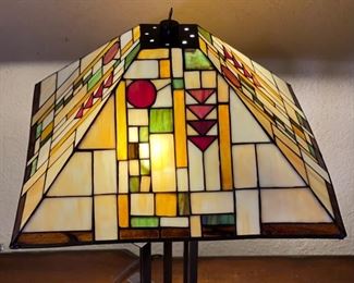 Frank Lloyd Wright Style Slag Lamp 25x16x16in HxWxD