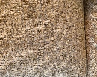 Robb & Stucky Traditional Fabric Sectional Sofa 32in H x 39in D x115-99in HxWxD