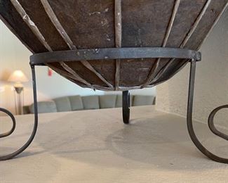 Large Tarahumara Mexican pottery on Stand POT: 23in H x 18in Diameter