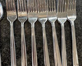 14 Place Settings Mikasa Flatware Set