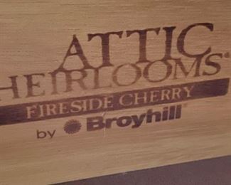 Attic Heirlooms Fireside Cherry Broyhill China Buffet with Hutch 82x64.5x20in HxWxD