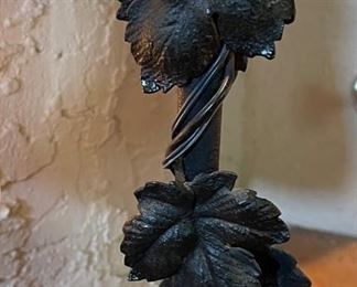 Antique Wrought Iron Leaf 2 head Lamp 19x16x10in HxWxD