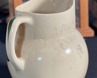 Watt Pottery 16 Pitcher Apple 6.75x5.5x6.5in HxWxD