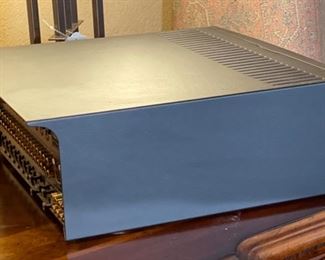 LINN Kisto Audio Video System Controller Preamp Preamplifier Processor 5.5x15x5.5in HxWxD