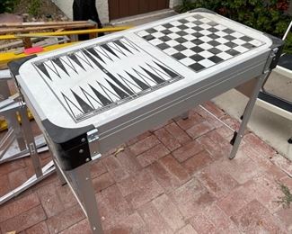 Vintage COLEMAN Camping Kitchen Outdoor Portable Folding Table & Sink Backgammon 31 x 40 x 20 HxWxD