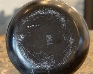 Vintage Native American Pottery Blackware Martin G 4.5in H x 7in Diameter
