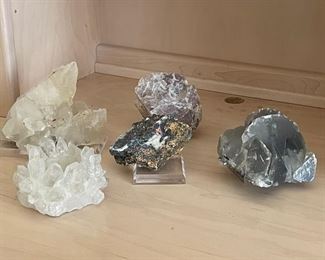 Assortment of 5 medium size mineral rocks