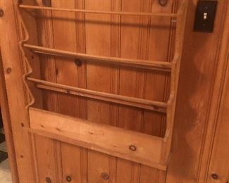 Vintage paper/magazine rack