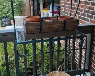 Potting stand