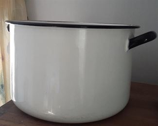 Vintage pot