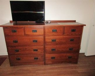 Queen Bedroom Set with very comfortable NEW Mattress Set Matching Dresser with Mirror and 2 Night Stands