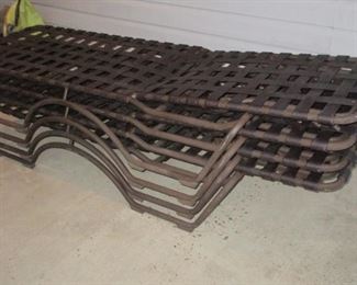 4 Pool Loungers