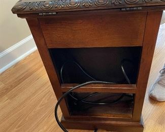 #13	misc	Laflorn Chairside end table with USB ports & outlets, 24x14"x24 - with pullout cupholders	 $ 75.00 