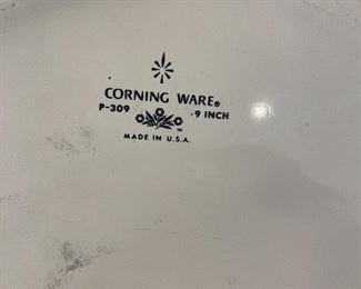 #20	kitchen	Corningware Blue Cornflower set (10" baking pan, 9" pie plate, 1 3/4 casserole dish *As is handle* )	 $ 20.00 