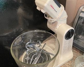 #31	appliance	Sunbeam Mixmaster IM-95 Electroinc Stand and hand mixer with bowl and attachments	 $ 25.00 