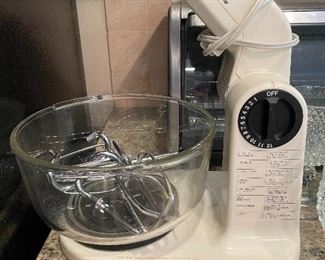 #31	appliance	Sunbeam Mixmaster IM-95 Electroinc Stand and hand mixer with bowl and attachments	 $ 25.00 